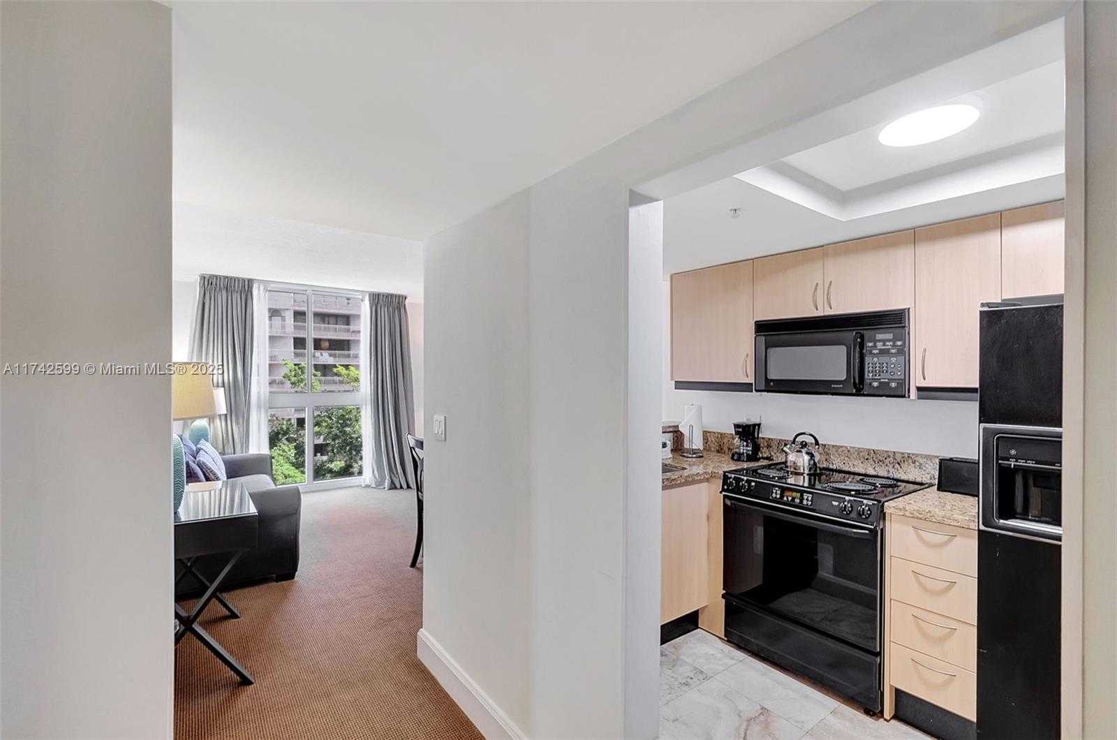 Small Image of 2951 SOUTH BAYSHORE DR #911, Miami Number 13