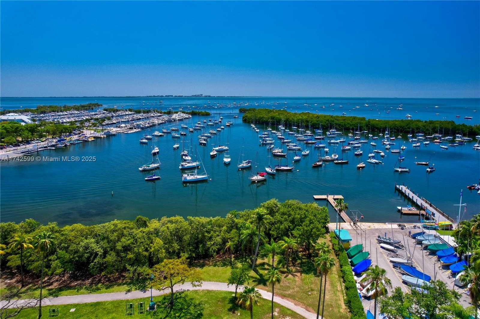 Small Image of 2951 SOUTH BAYSHORE DR #911, Miami Number 23