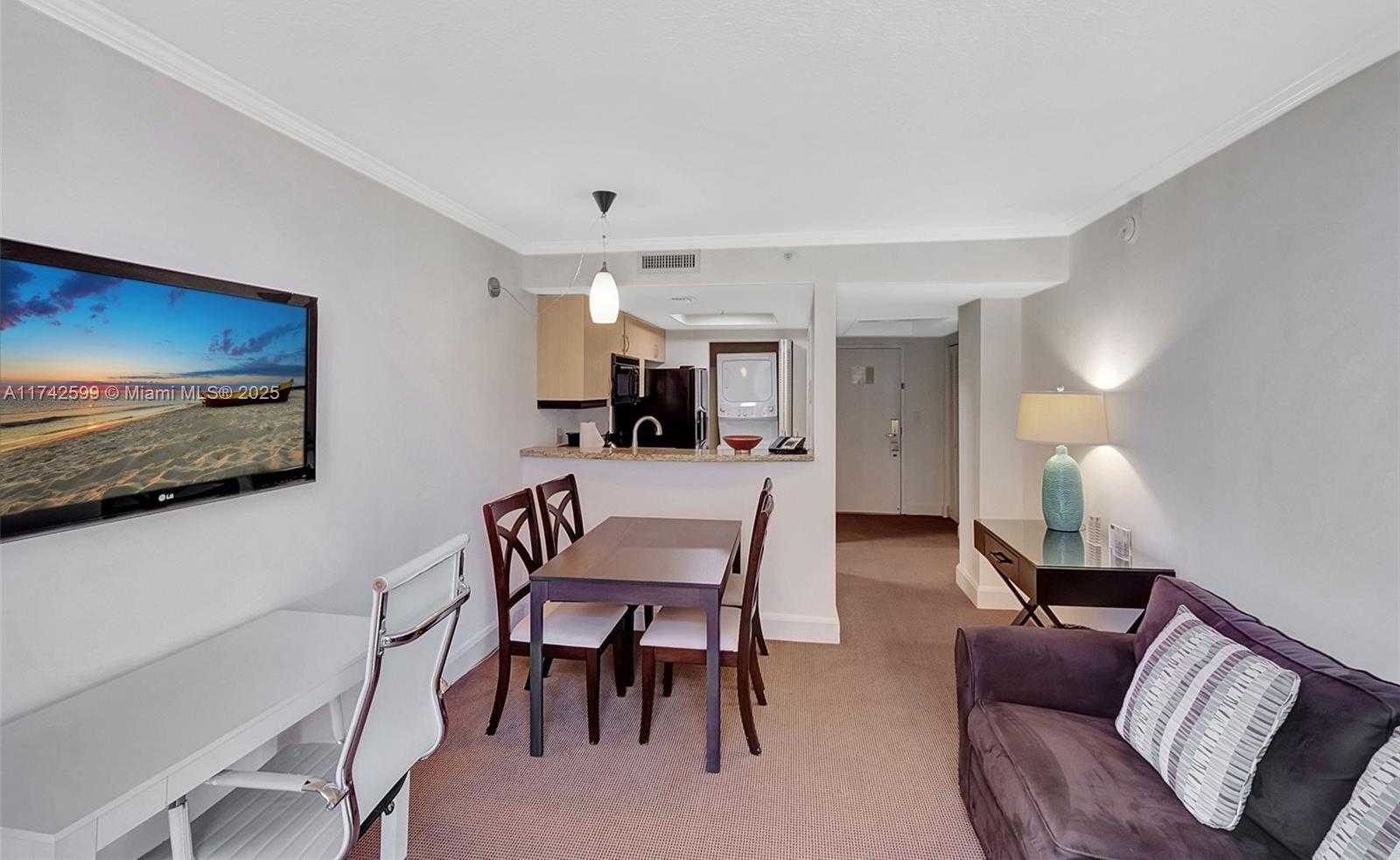 Small Image of 2951 SOUTH BAYSHORE DR #911, Miami Number 6