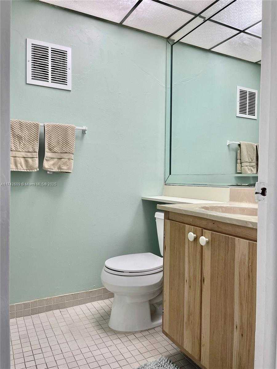 Small Image of 9925 NORTH WEST 68TH PL #208, Tamarac Number 6