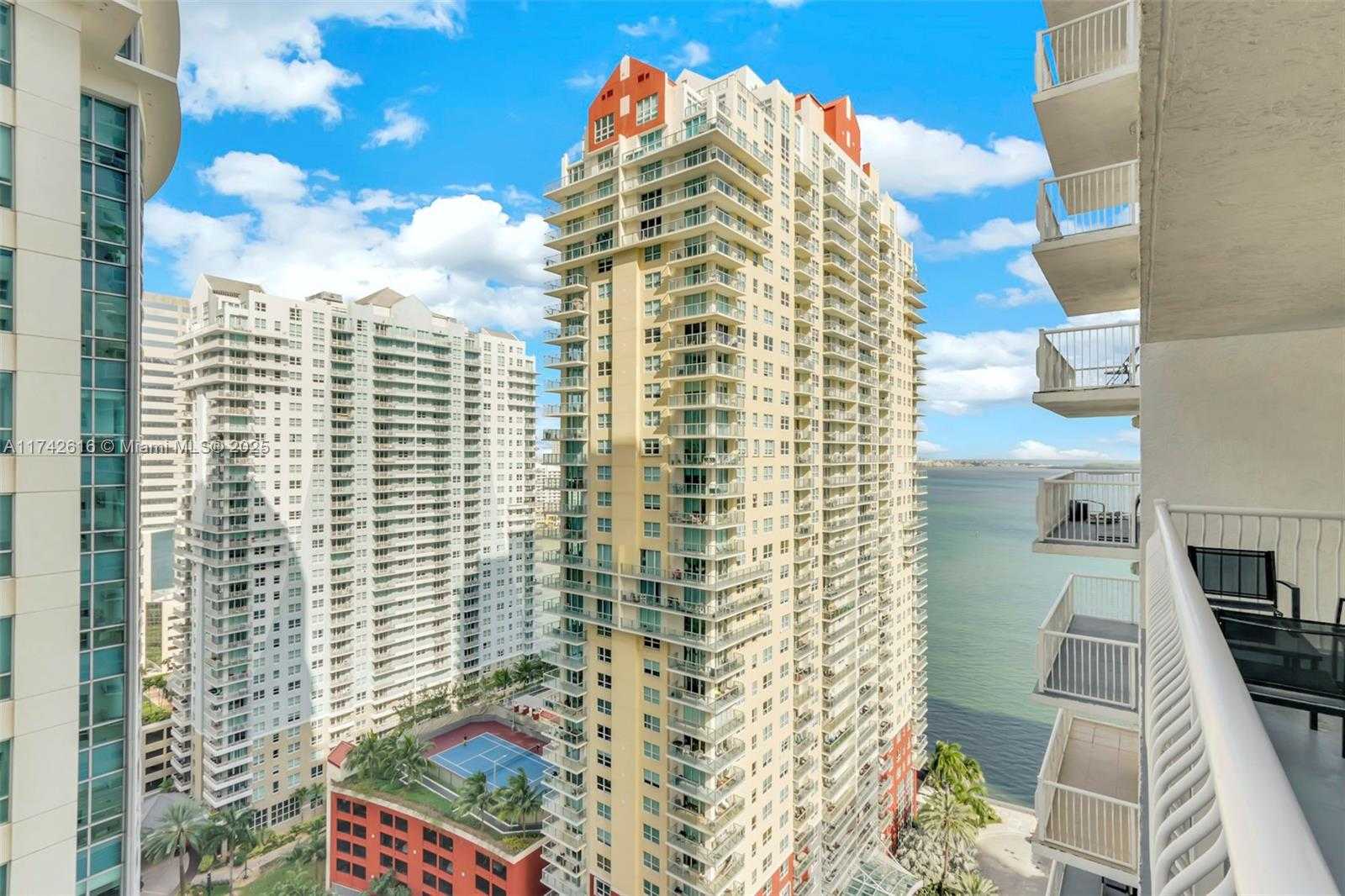 Small Image of 1200 BRICKELL BAY DR #2504, Miami Number 14