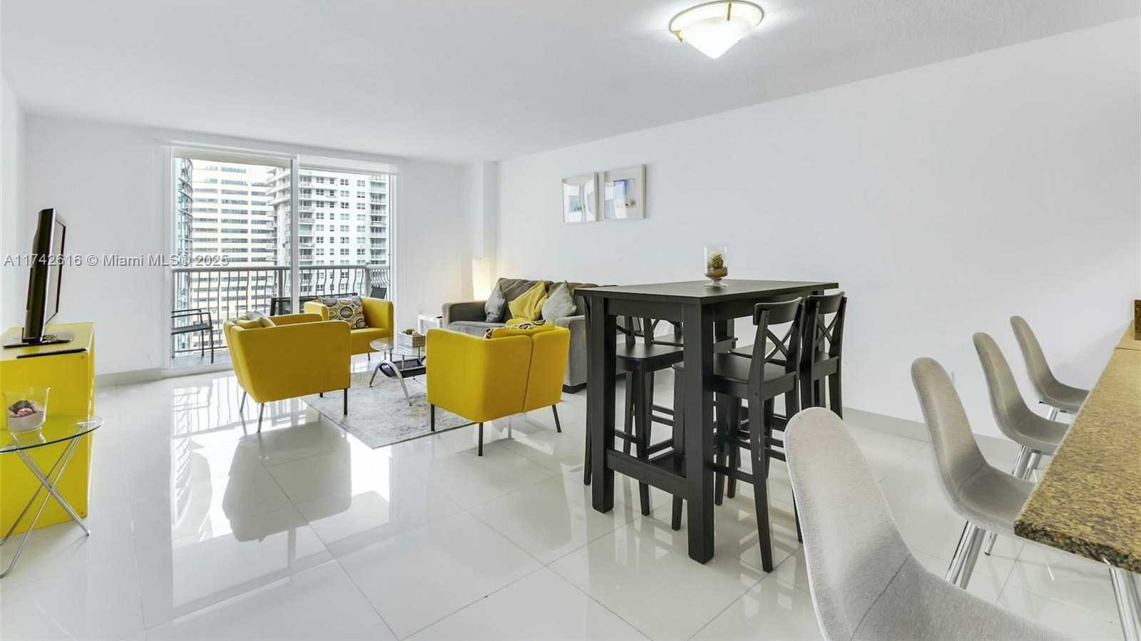 Small Image of 1200 BRICKELL BAY DR #2504, Miami Number 2