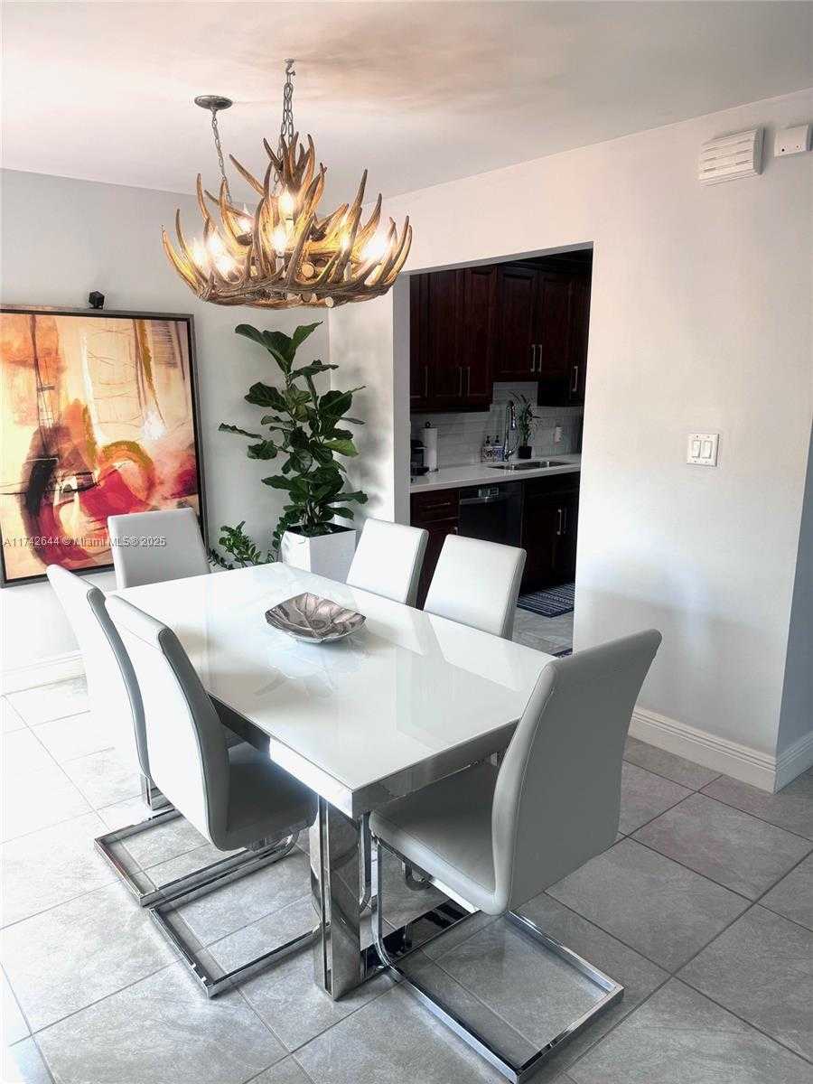 Small Image of 11545 SOUTH WEST 109TH RD #25Z, Miami Number 11
