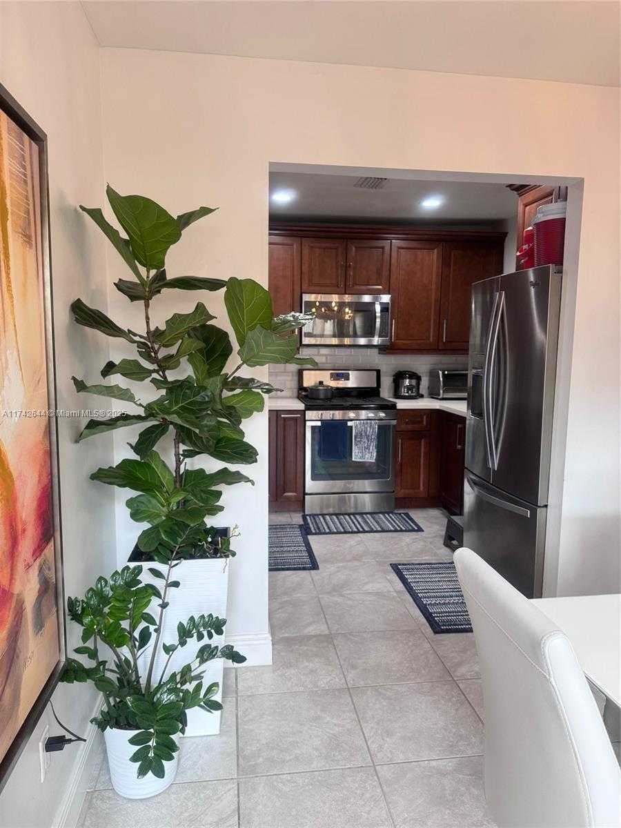 Small Image of 11545 SOUTH WEST 109TH RD #25Z, Miami Number 12