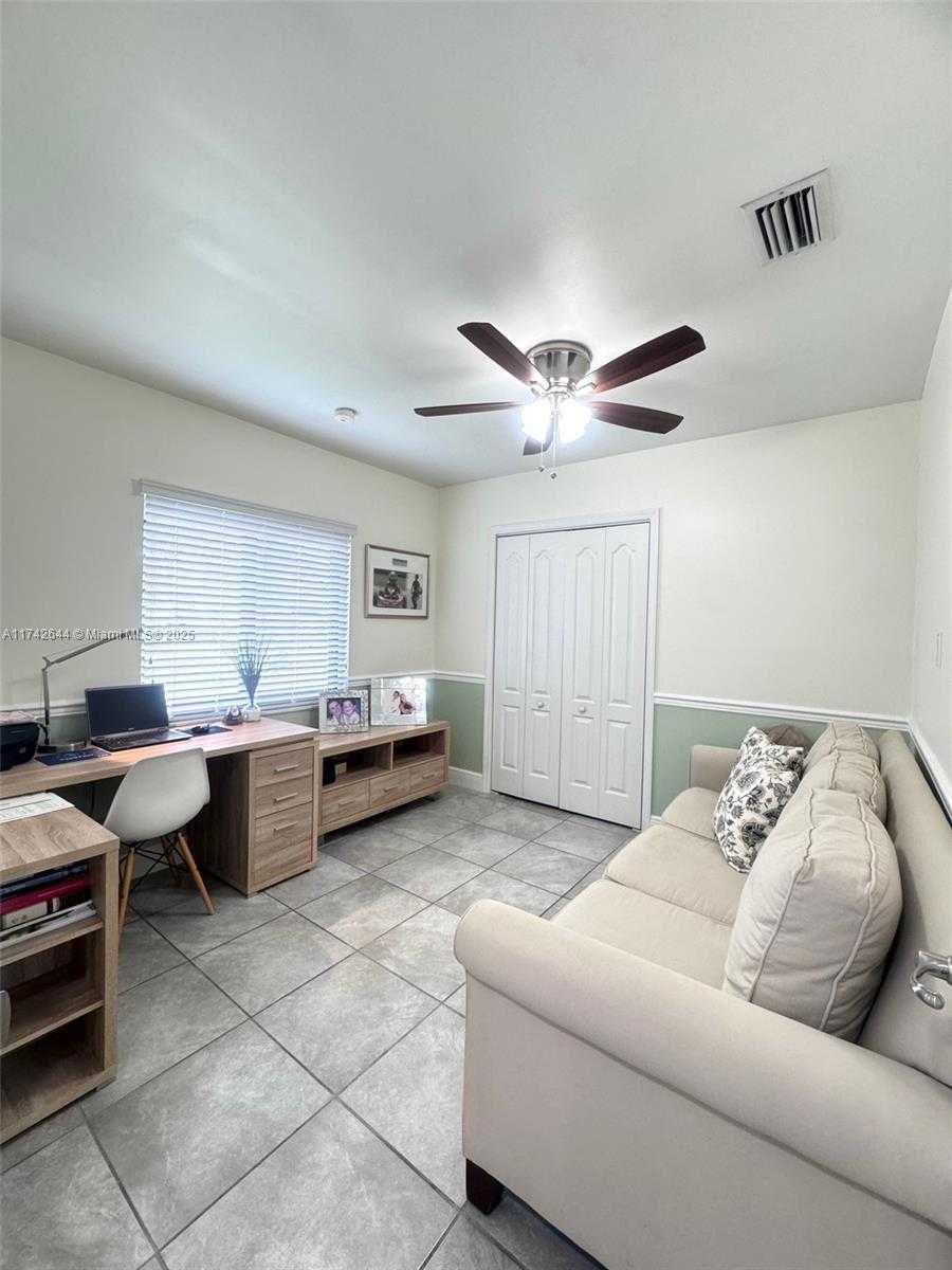 Small Image of 11545 SOUTH WEST 109TH RD #25Z, Miami Number 16