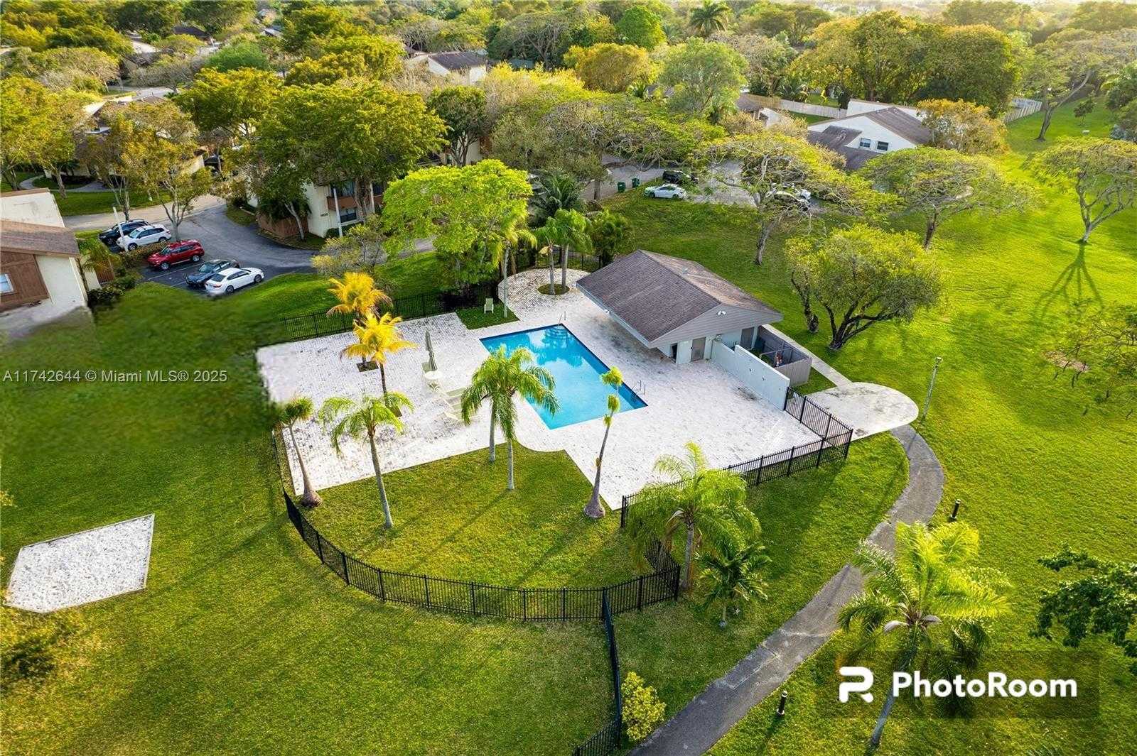 Small Image of 11545 SOUTH WEST 109TH RD #25Z, Miami Number 33