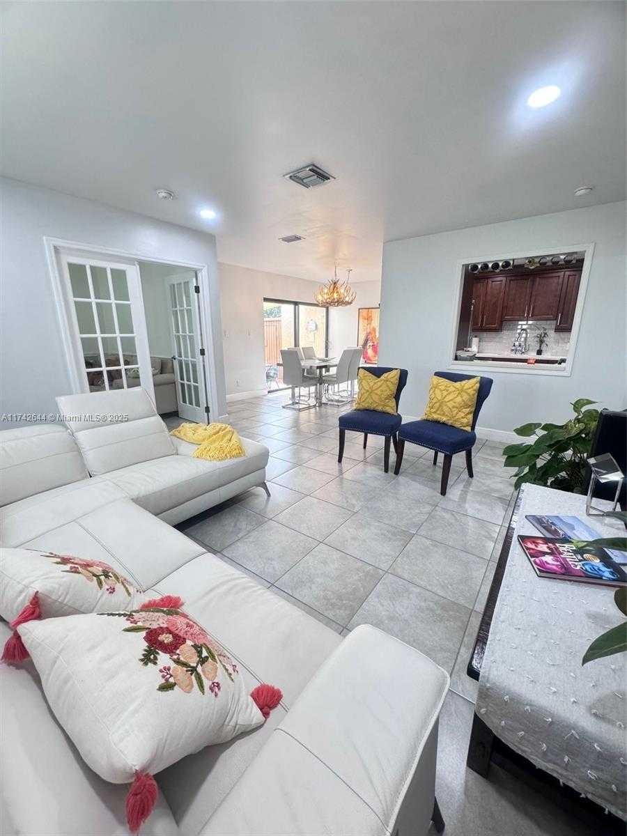 Small Image of 11545 SOUTH WEST 109TH RD #25Z, Miami Number 7