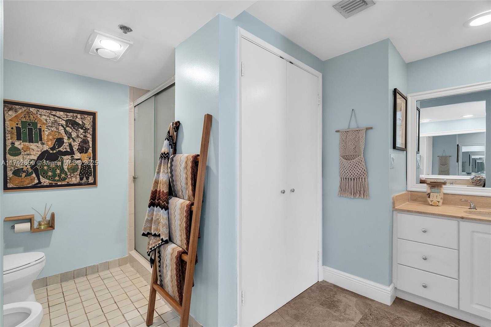 Small Image of 251 CRANDON BLVD #222, Key Biscayne Number 23