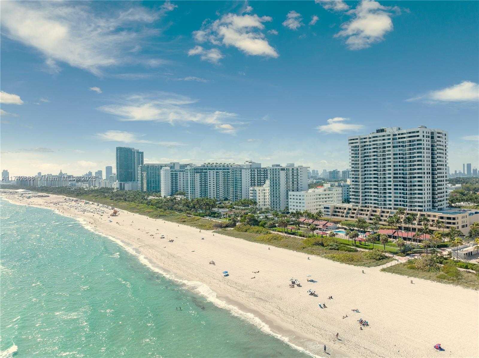 Small Image of 2555 COLLINS AVE #702, Miami Beach Number 25
