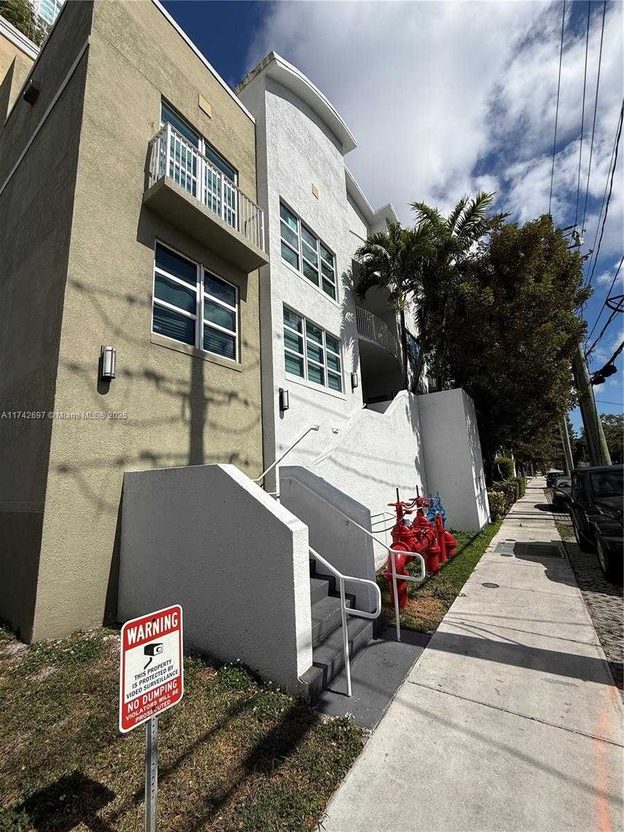 Small Image of 3180 SOUTH WEST 22ND TER #TLL1, Miami Number 69