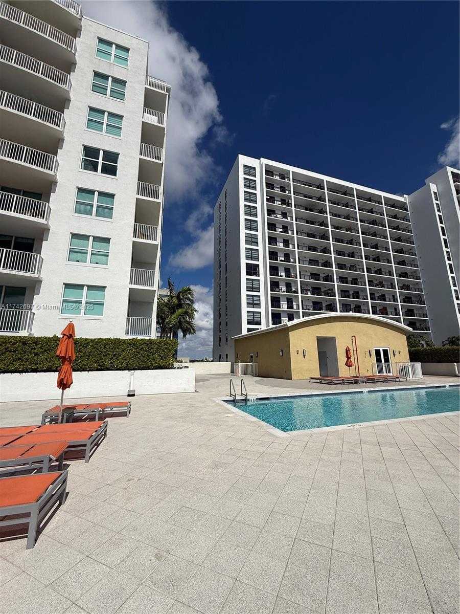 Small Image of 3180 SOUTH WEST 22ND TER #TLL1, Miami Number 85