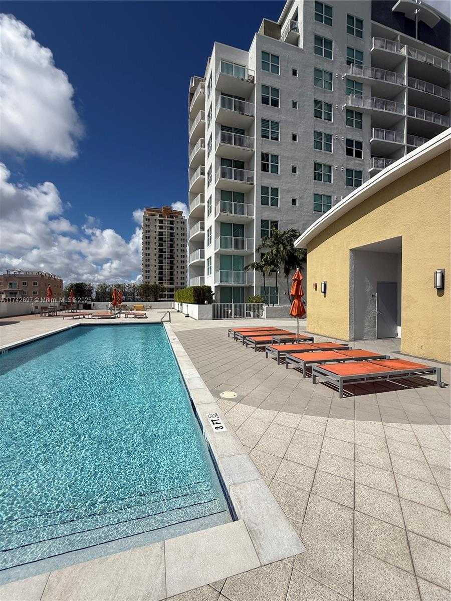 Small Image of 3180 SOUTH WEST 22ND TER #TLL1, Miami Number 92