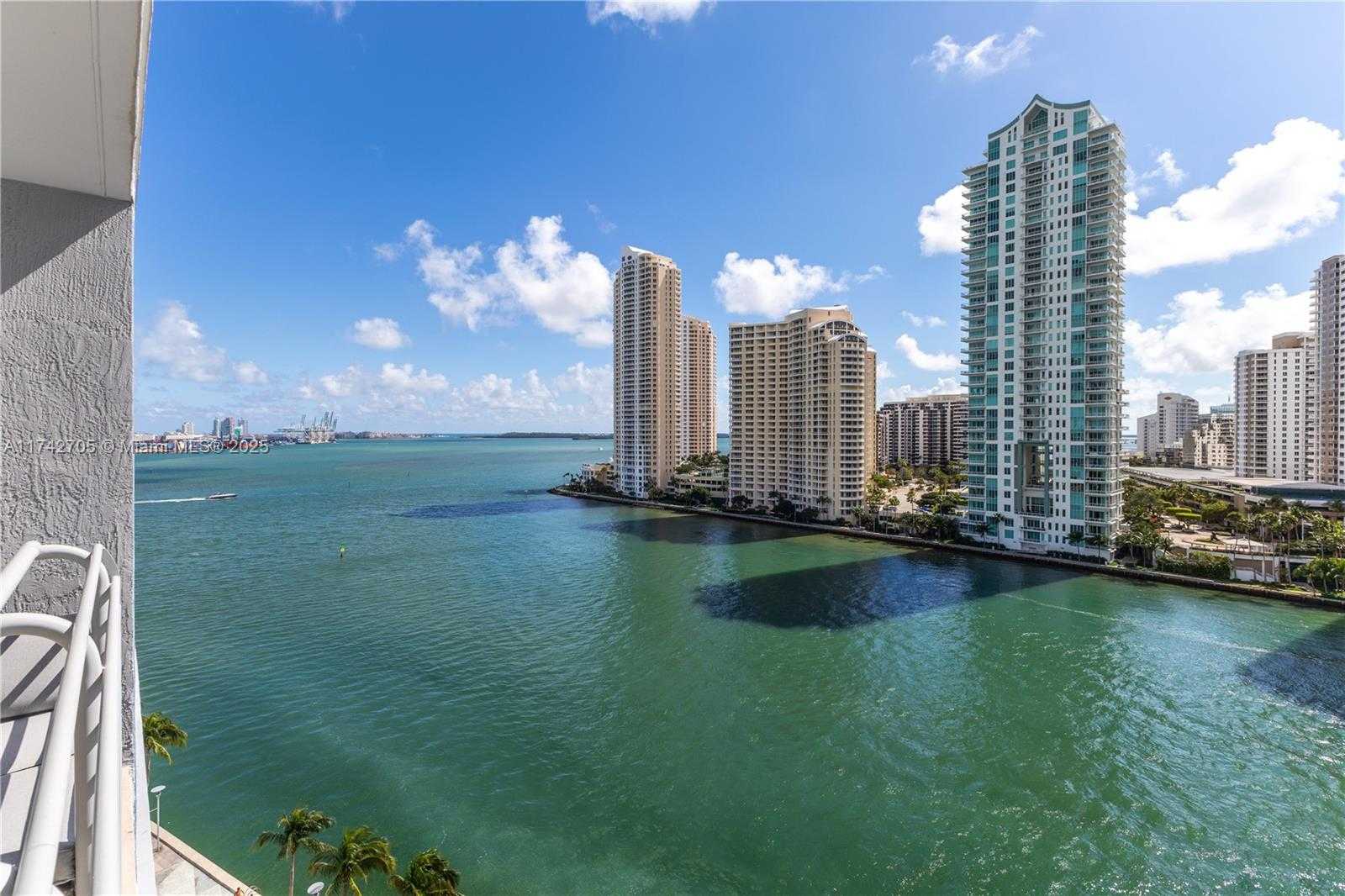 Small Image of 325 SOUTH BISCAYNE BLVD #1415, Miami Number 16