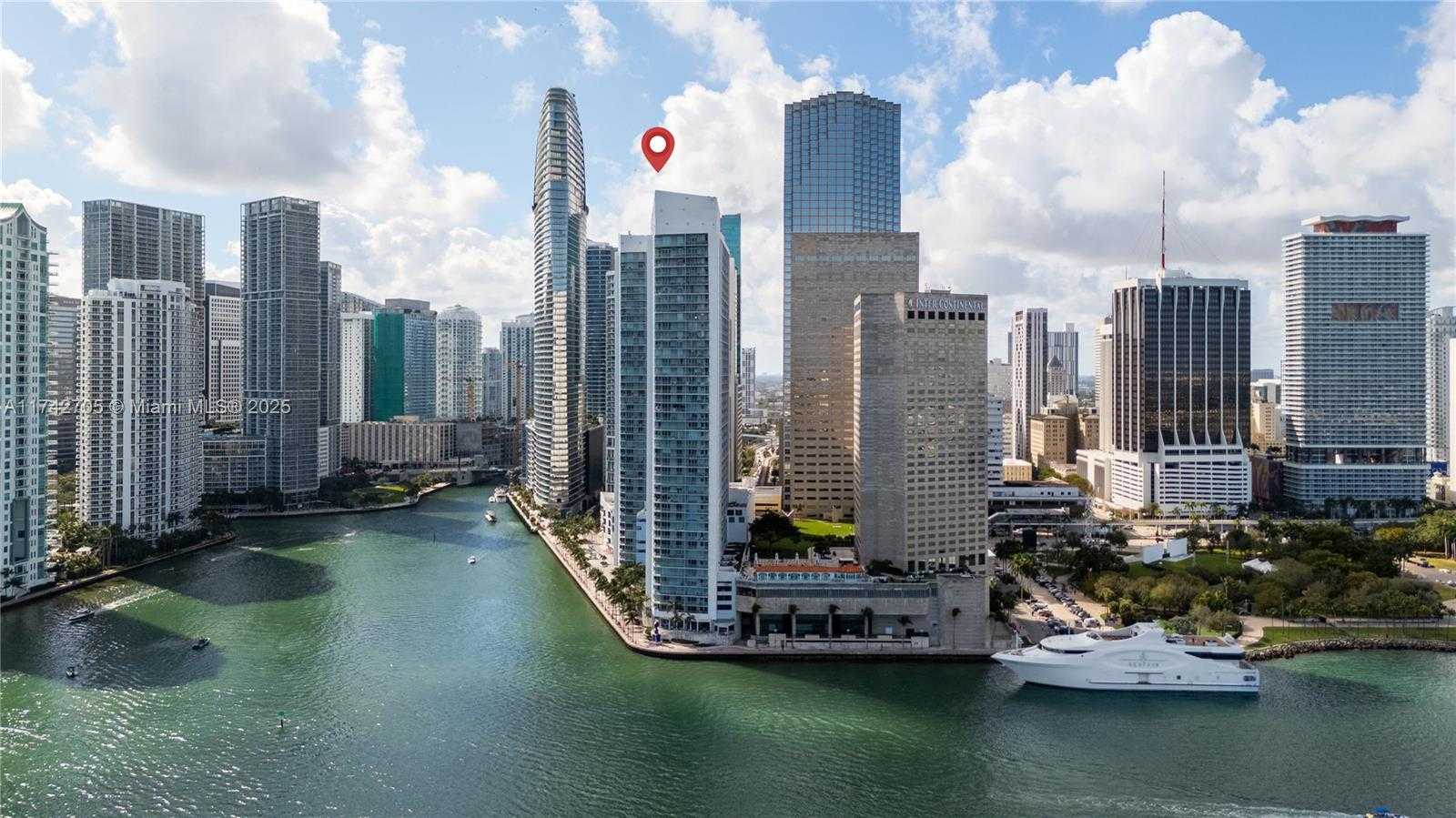 Small Image of 325 SOUTH BISCAYNE BLVD #1415, Miami Number 27