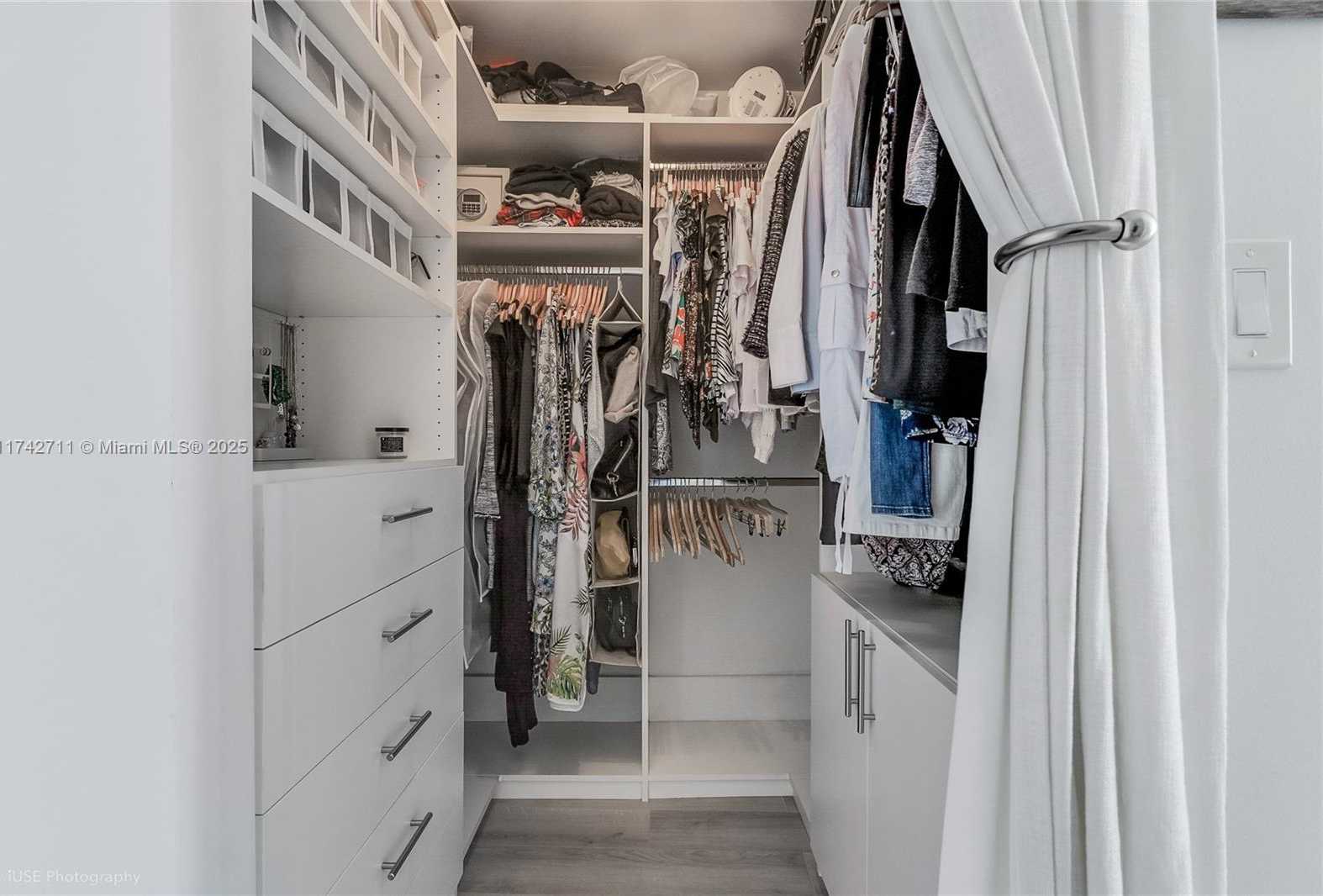 Small Image of 6580 INDIAN CREEK DR #304, Miami Beach Number 12