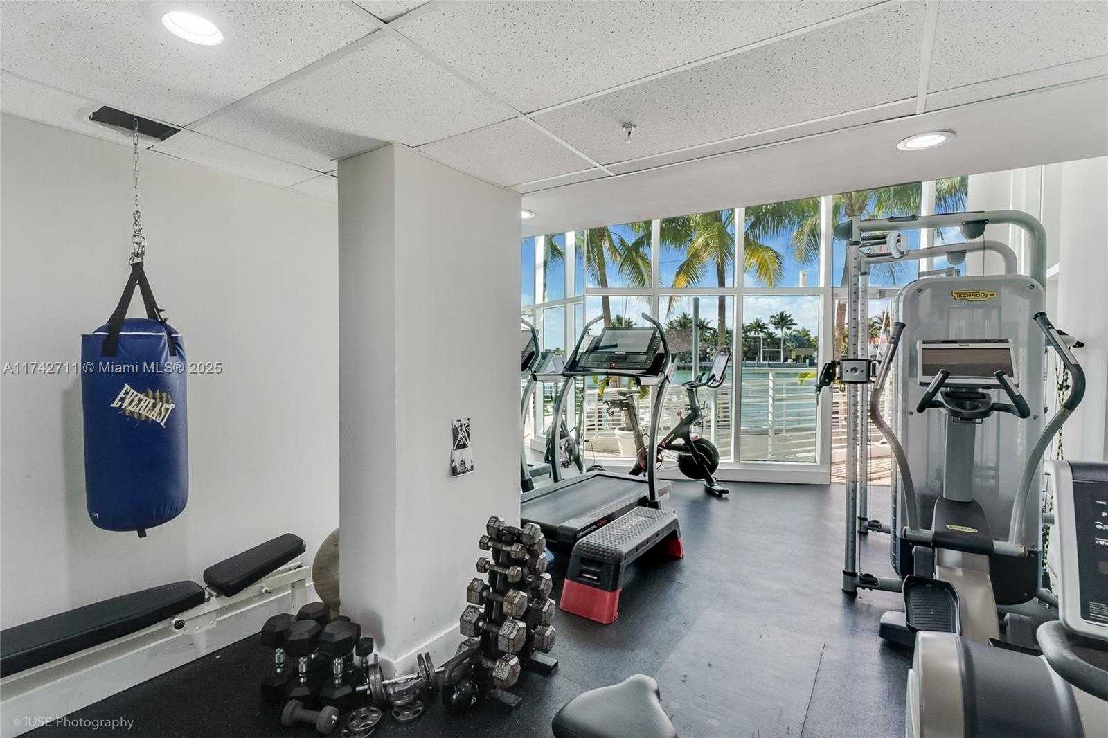Small Image of 6580 INDIAN CREEK DR #304, Miami Beach Number 25