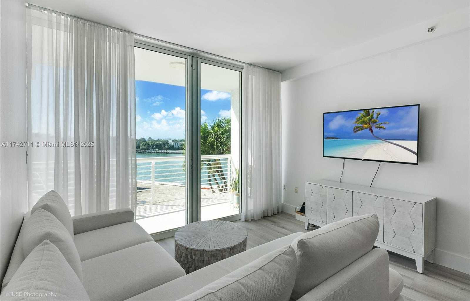 Small Image of 6580 INDIAN CREEK DR #304, Miami Beach Number 7