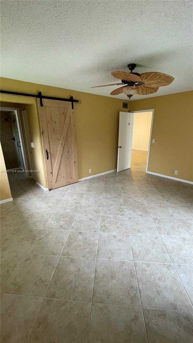 Small Image of 110 LAKE MERYL DR #216, West Palm Beach Number 15