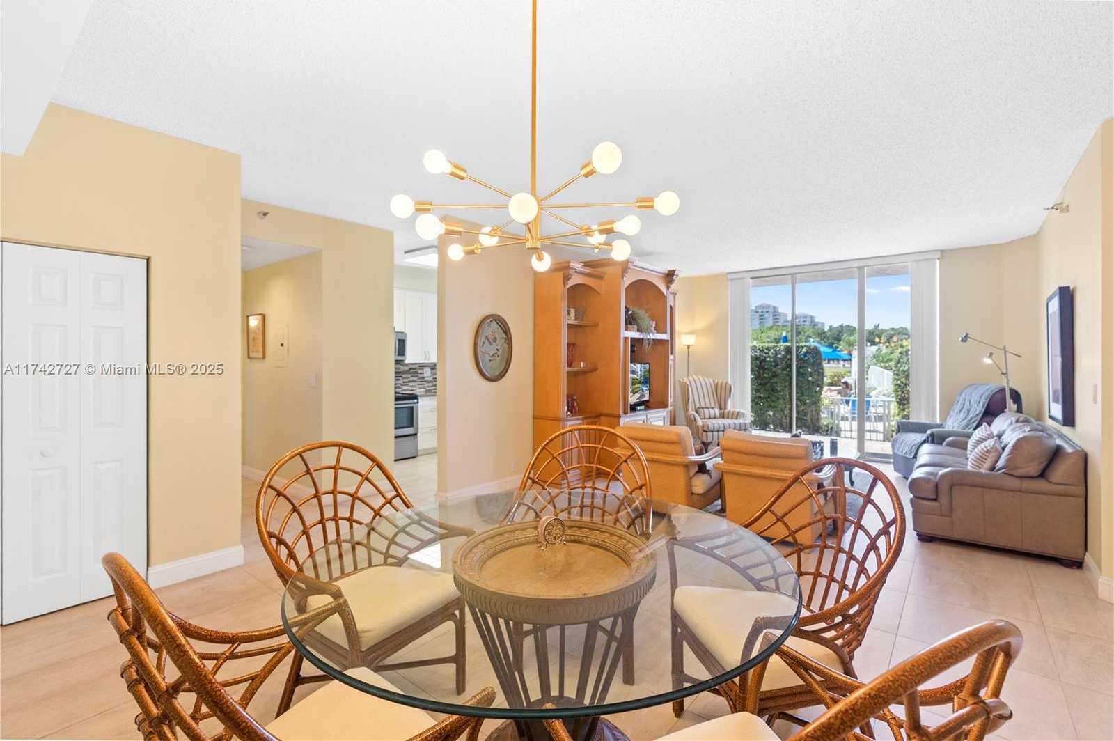 Small Image of 3530 MYSTIC POINTE DR #102, Aventura Number 11