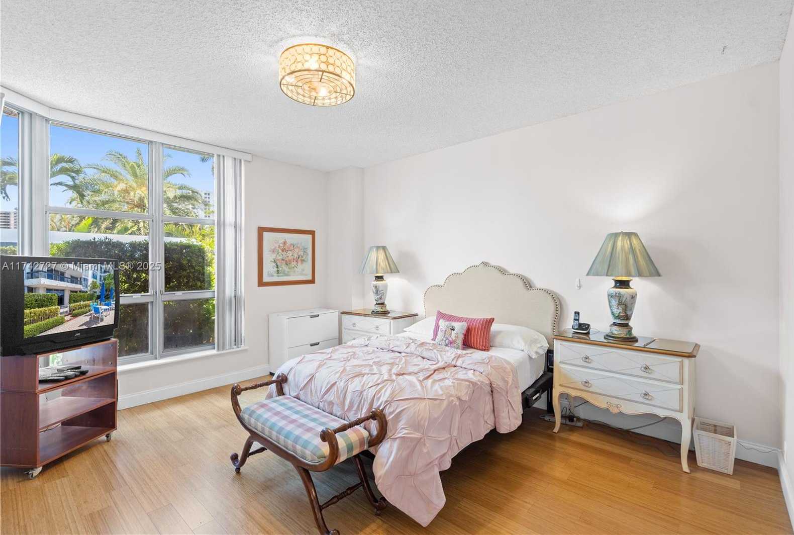 Small Image of 3530 MYSTIC POINTE DR #102, Aventura Number 14
