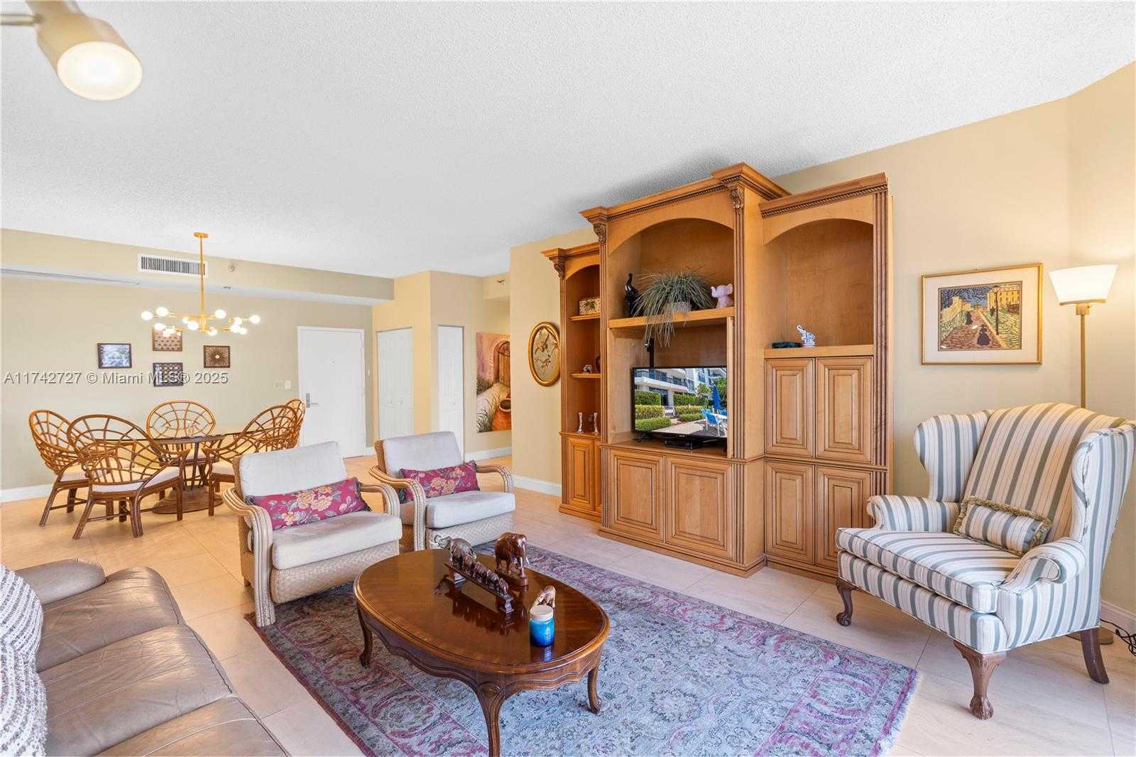 Small Image of 3530 MYSTIC POINTE DR #102, Aventura Number 6