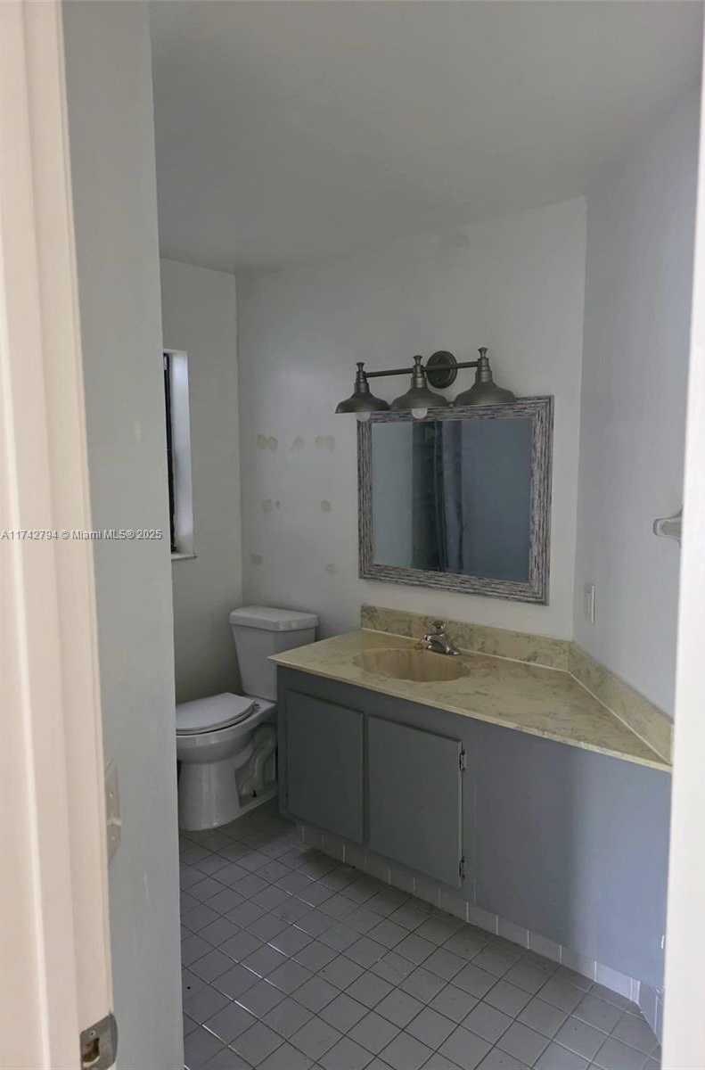 Small Image of 9633 RIVERSIDE DR #E5, Coral Springs Number 10