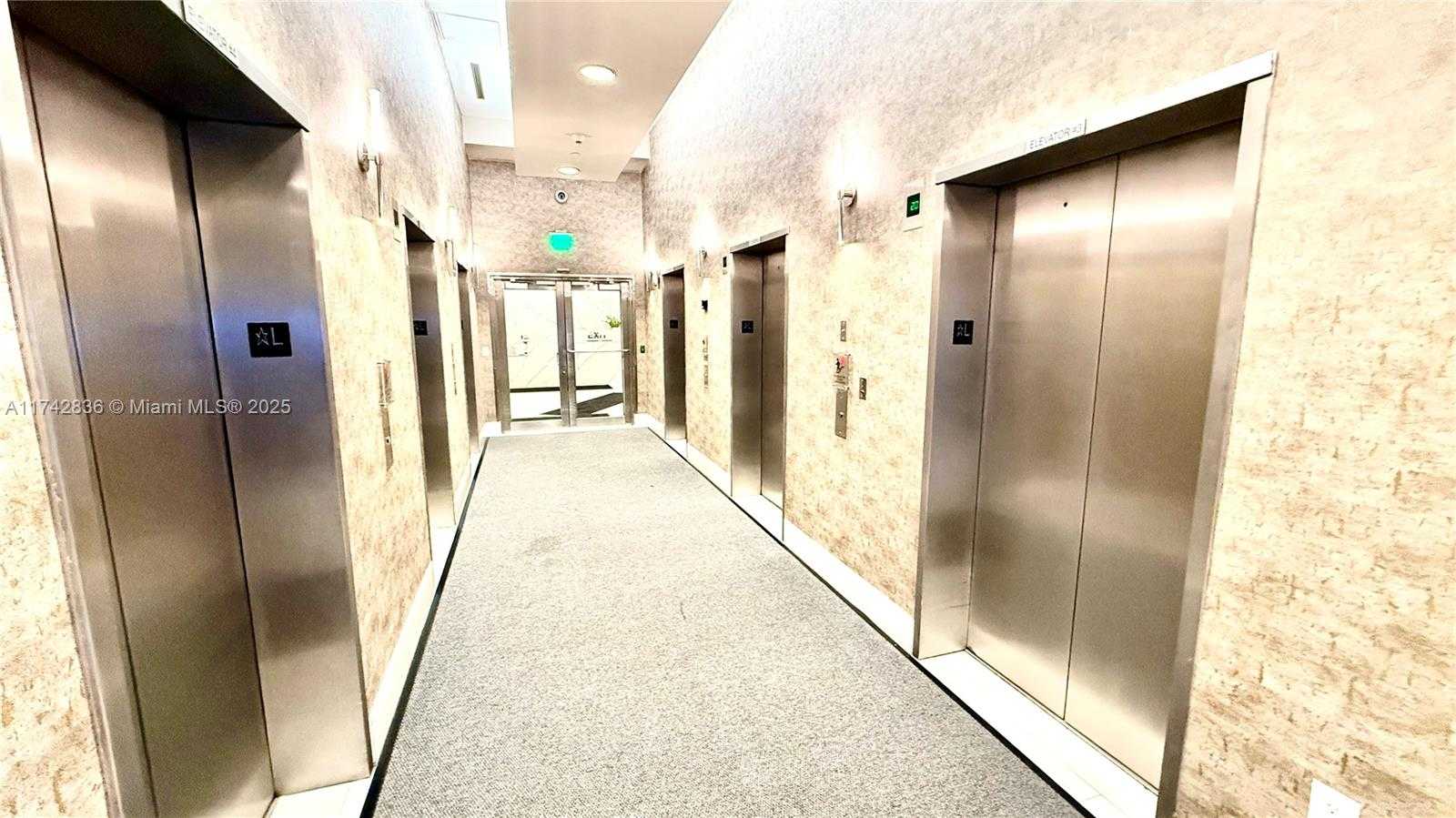 Small Image of 1200 BRICKELL BAY DR #2216, Miami Number 24