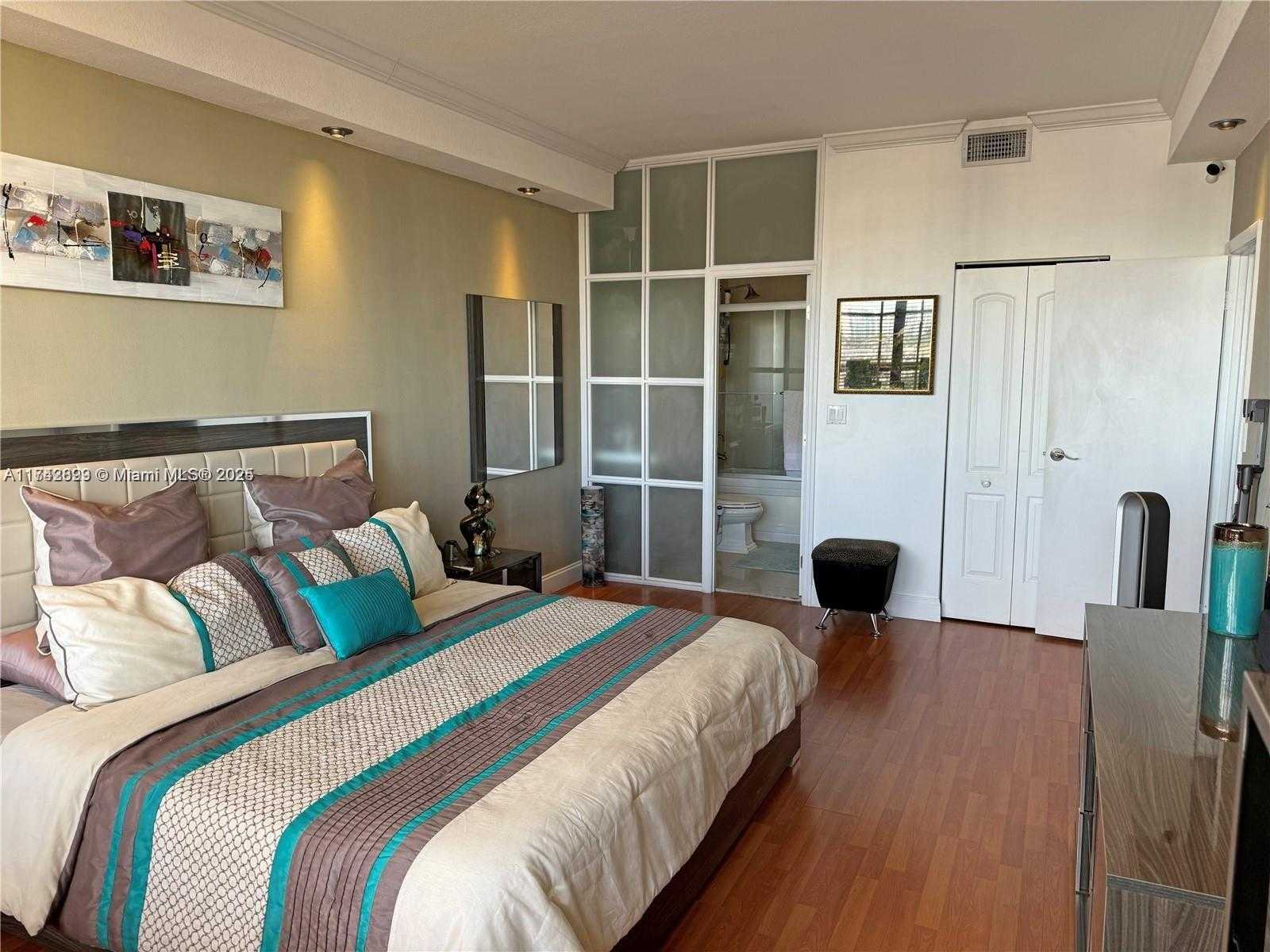 Small Image of 600 THREE ISLANDS BLVD #1820, Hallandale Beach Number 23