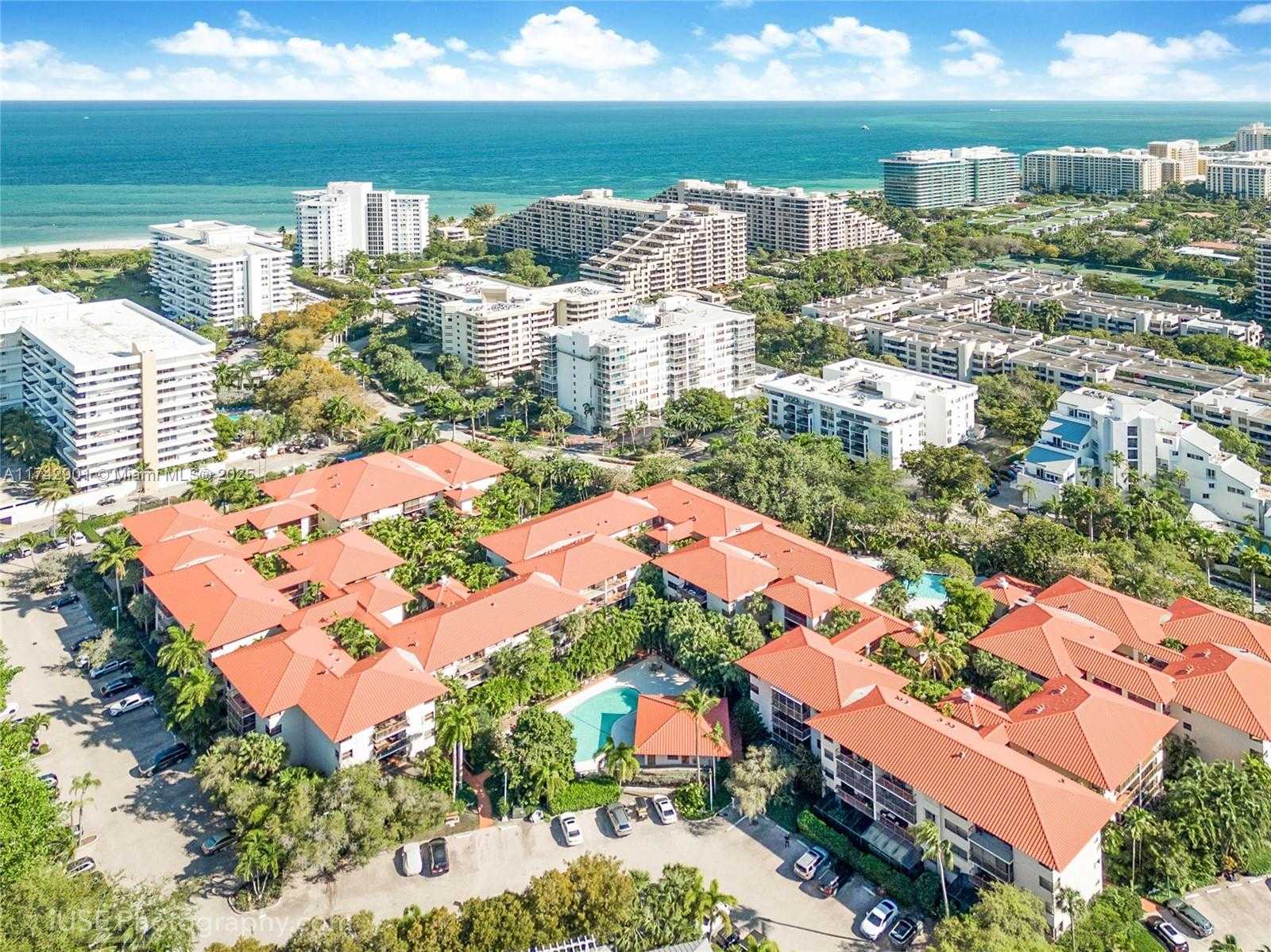 Small Image of 55 OCEAN LANE DR #1026, Key Biscayne Number 13