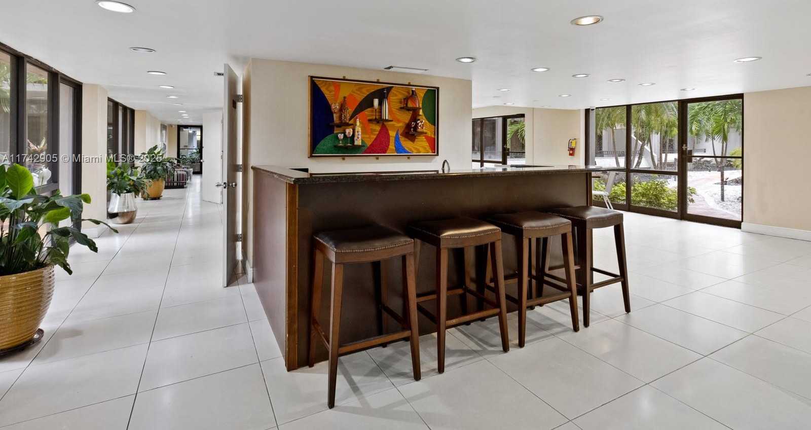 Small Image of 13953 KENDALE LAKES CIR #507B, Miami Number 23