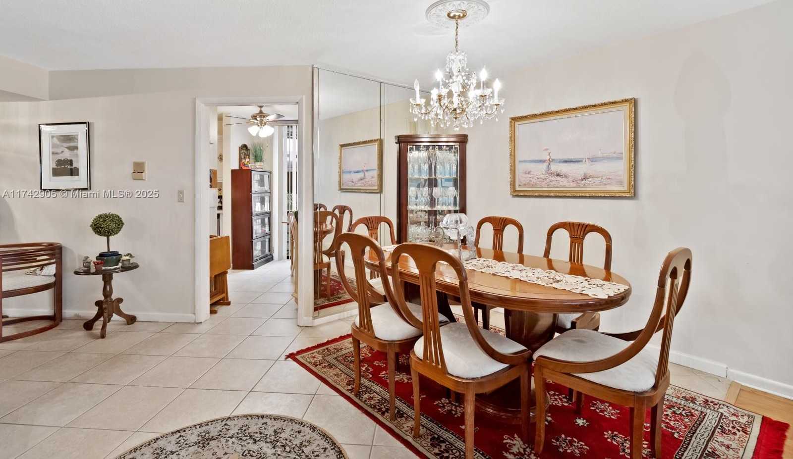 Small Image of 13953 KENDALE LAKES CIR #507B, Miami Number 5