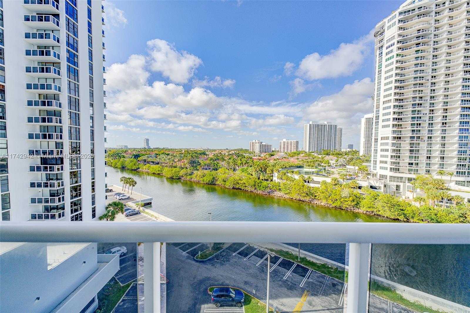 Small Image of 20515 EAST COUNTRY CLUB DR #849, Aventura Number 15