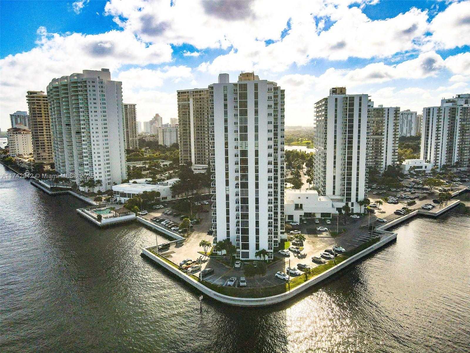 Small Image of 20515 EAST COUNTRY CLUB DR #849, Aventura Number 3
