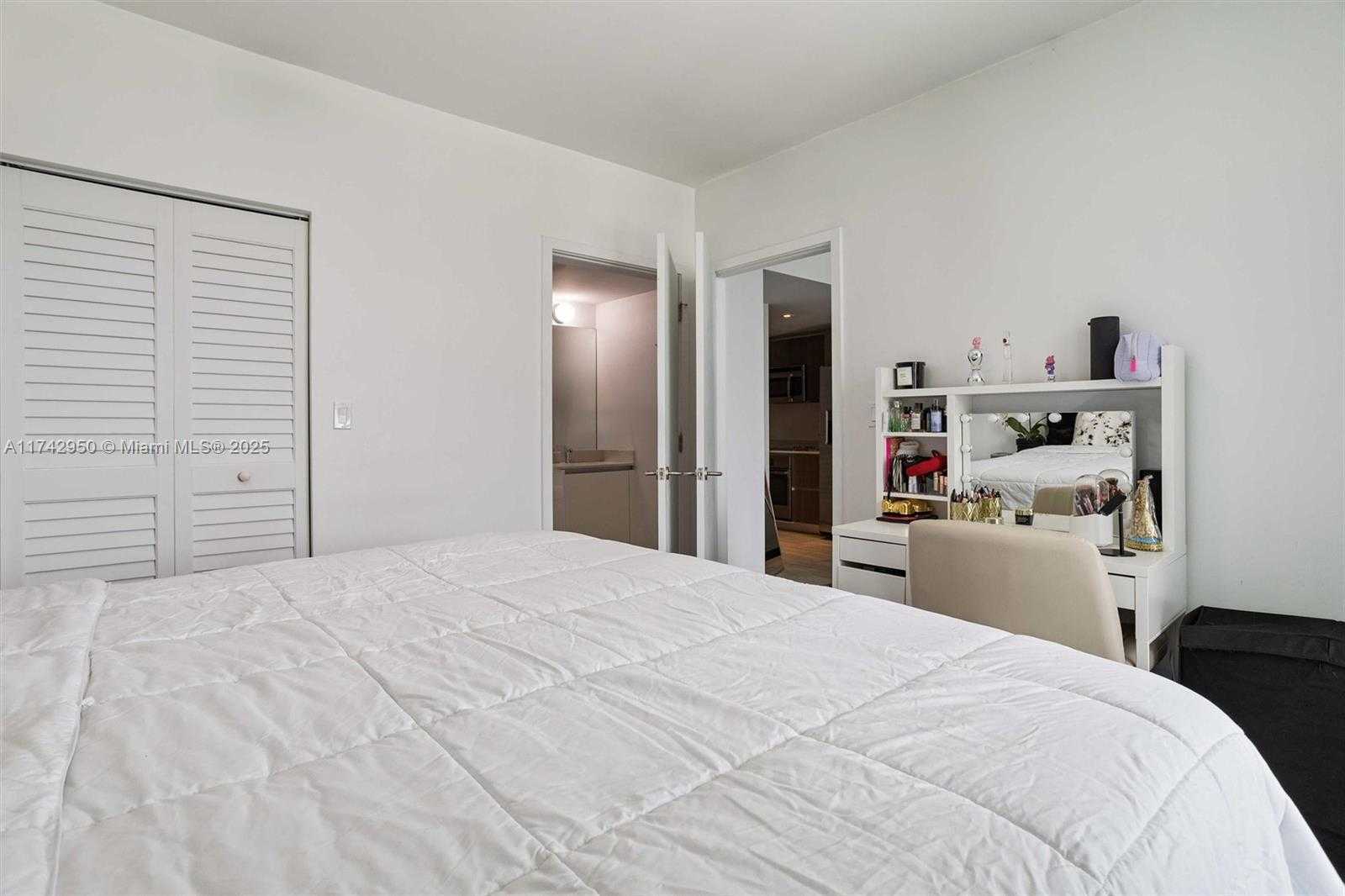 Small Image of 1600 SOUTH WEST 1ST AVE #704, Miami Number 12