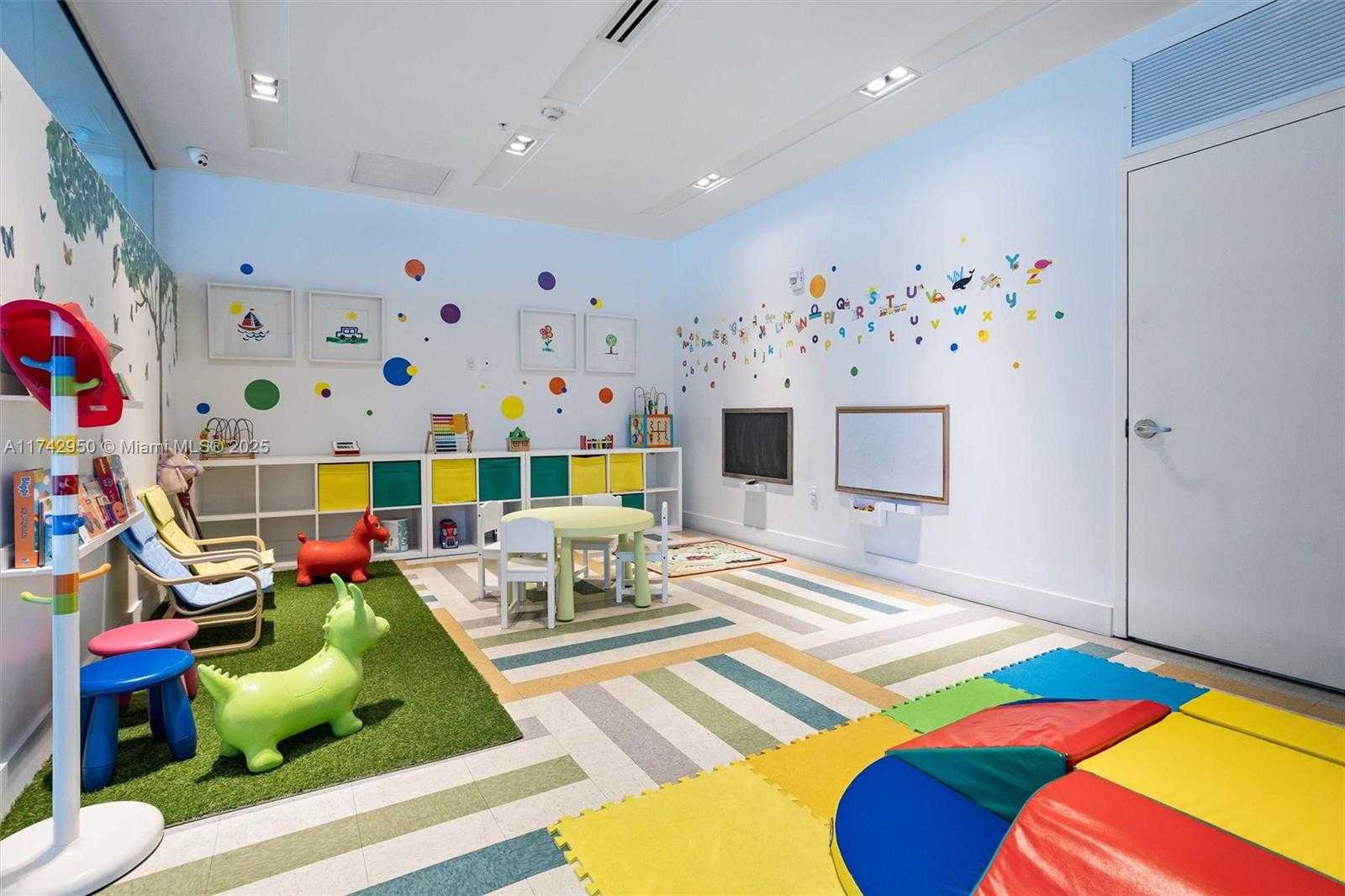 Small Image of 1600 SOUTH WEST 1ST AVE #704, Miami Number 23