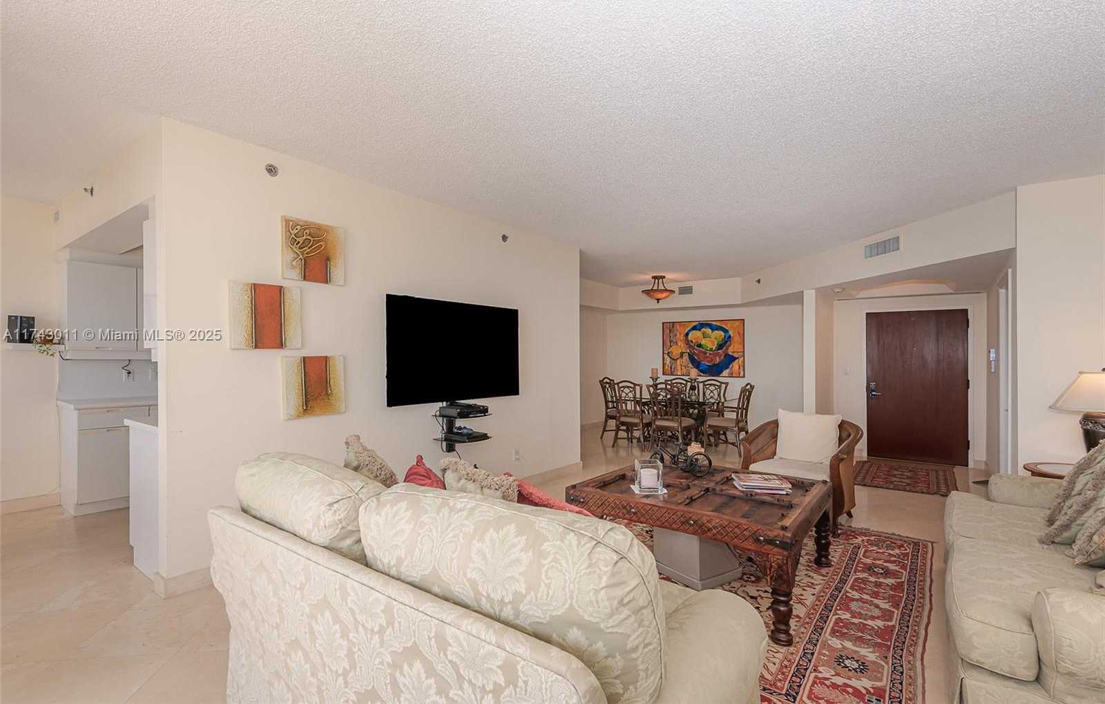 Small Image of 2000 ISLAND BLVD #1708, Aventura Number 3