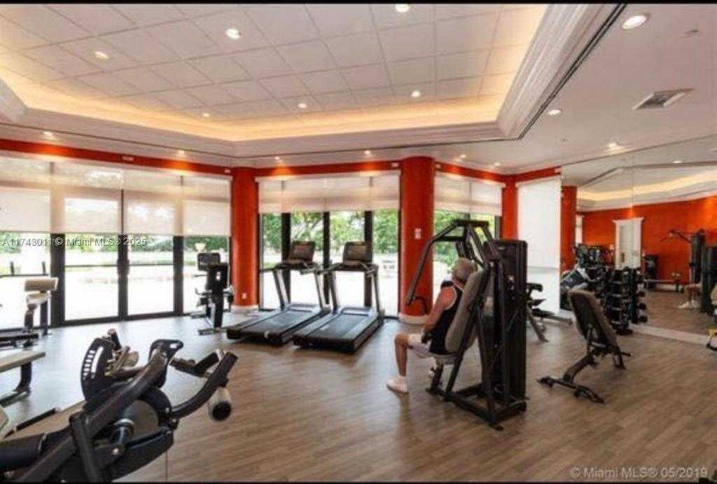 Small Image of 2000 ISLAND BLVD #1708, Aventura Number 32