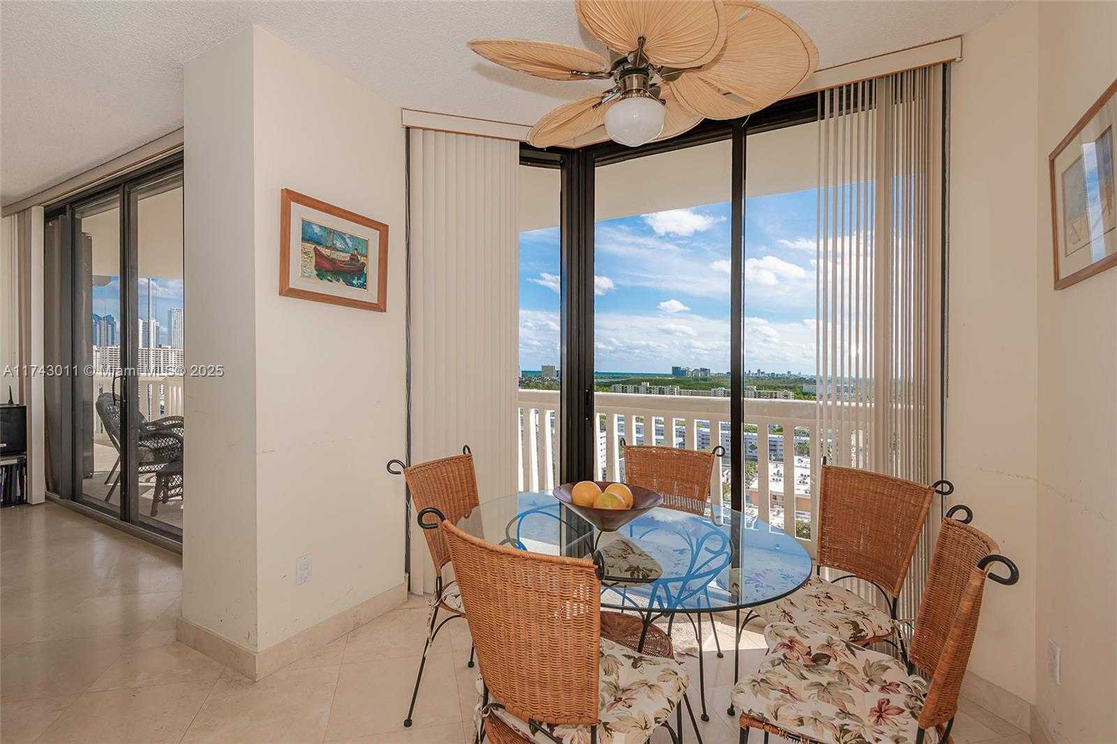 Small Image of 2000 ISLAND BLVD #1708, Aventura Number 8