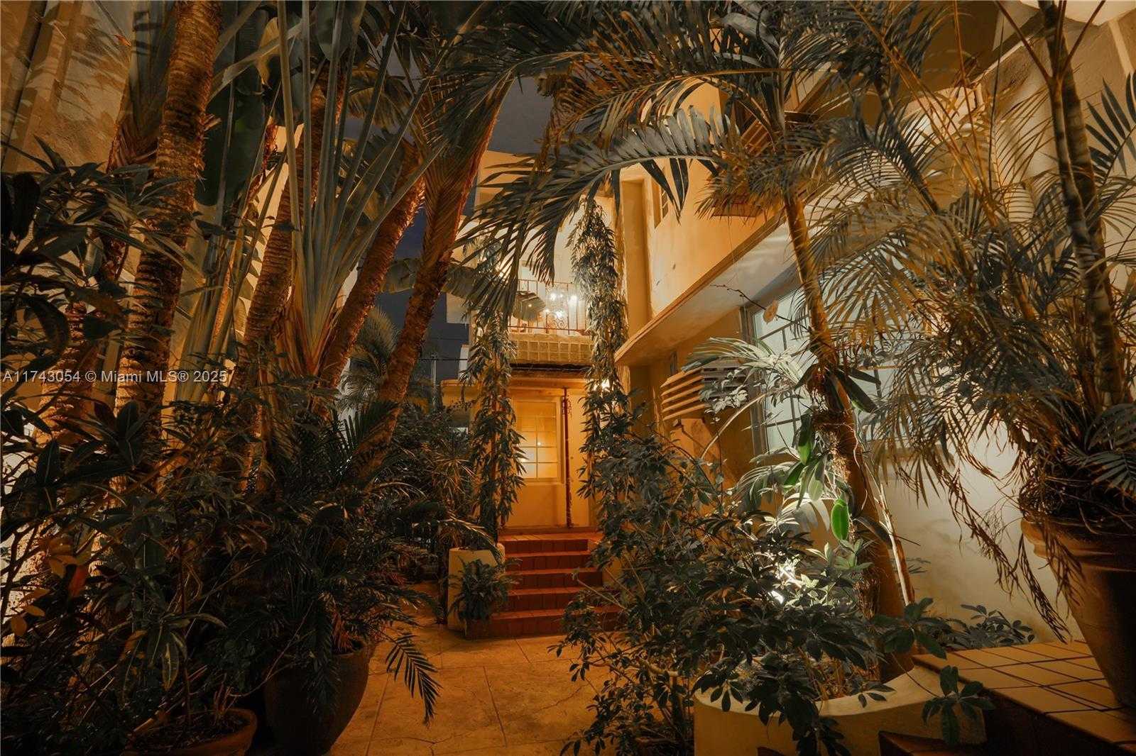 Small Image of 349 MERIDIAN AVE #B107, Miami Beach Number 23