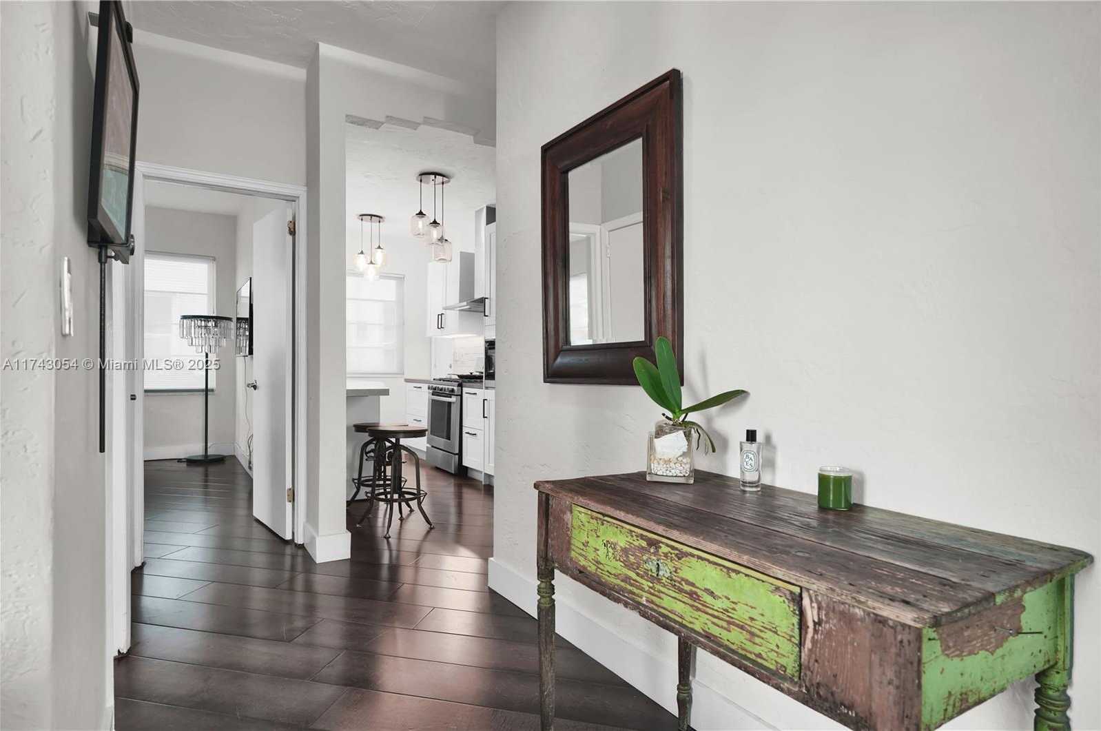 Small Image of 349 MERIDIAN AVE #B107, Miami Beach Number 7