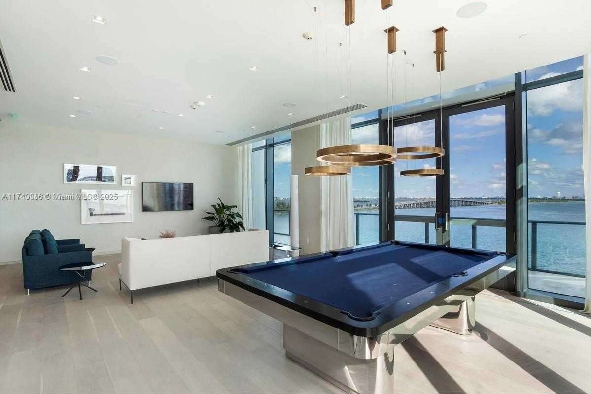 Small Image of 3131 NE 7th Ave, Miami, FL 33137, USA Number 23