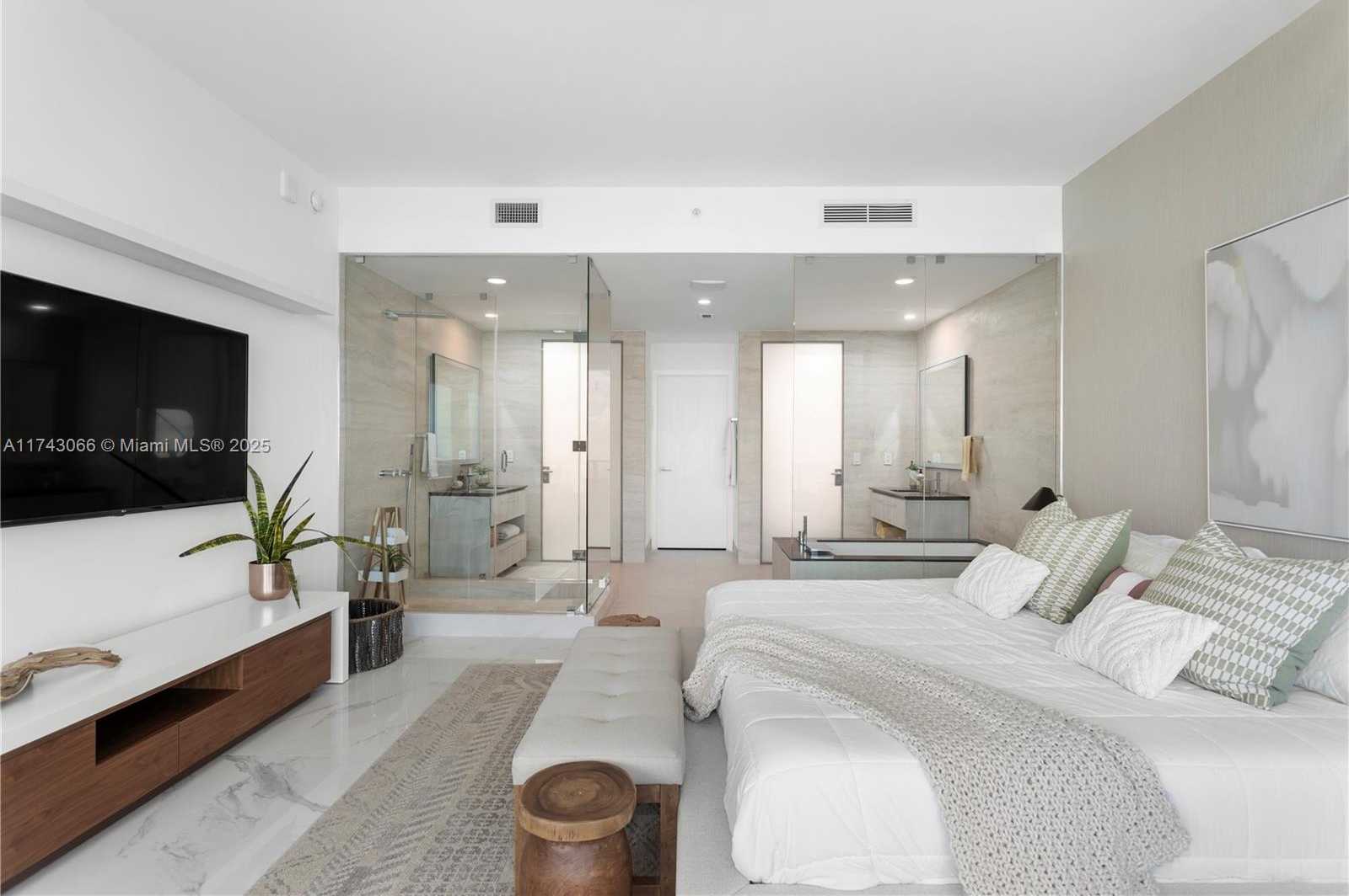 Small Image of 3131 NE 7th Ave, Miami, FL 33137, USA Number 6