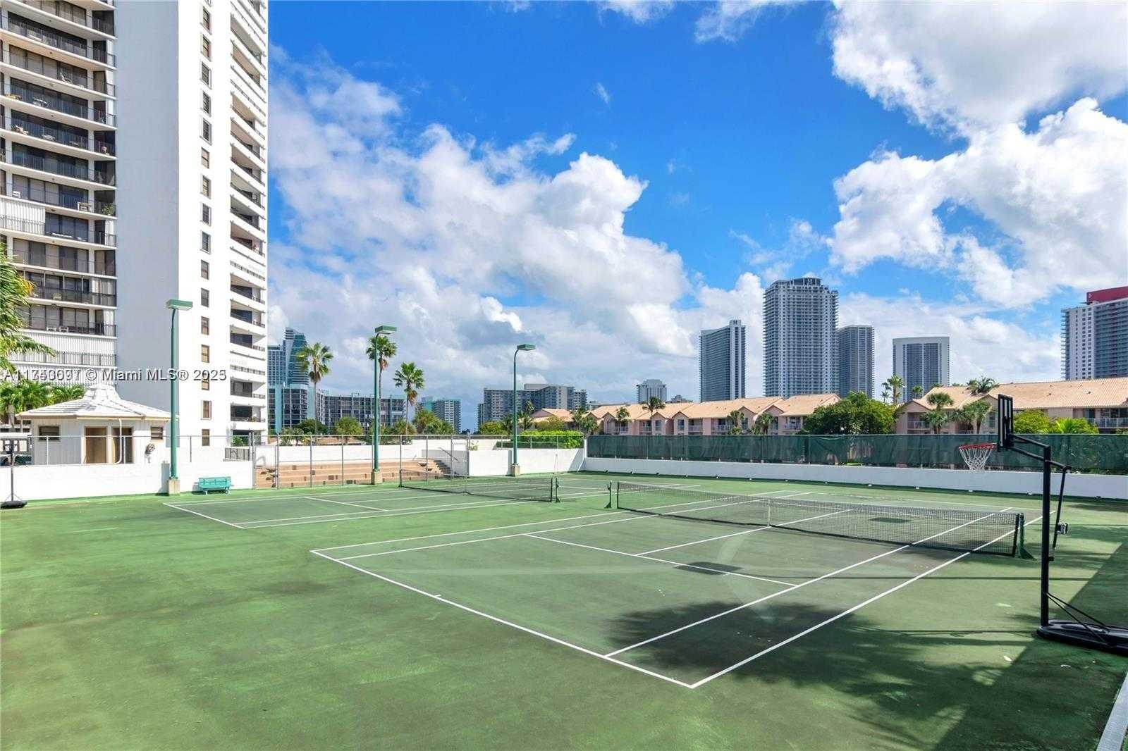 Small Image of 300 THREE ISLANDS BLVD #406, Hallandale Beach Number 17