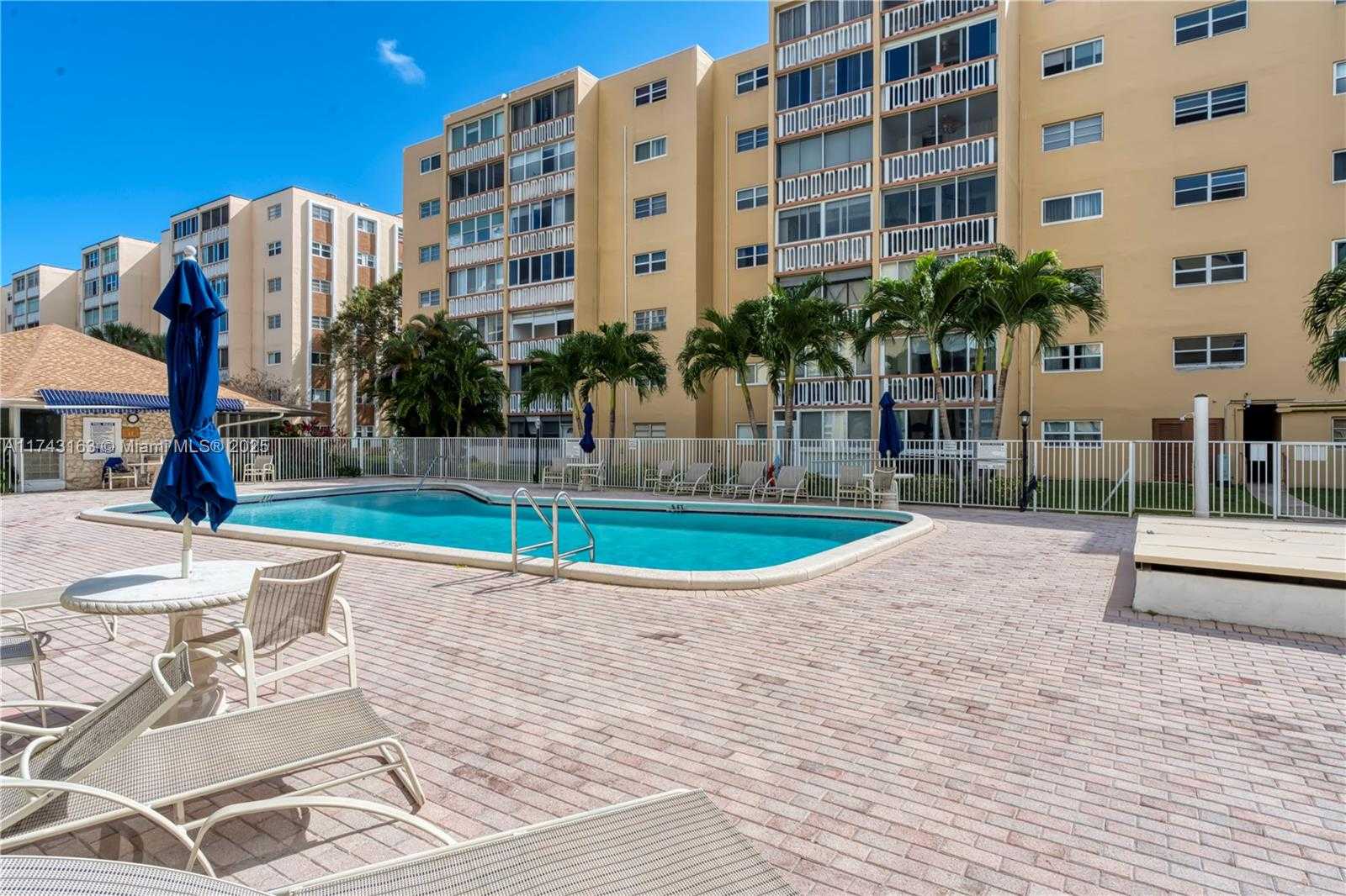 Small Image of 619 NORTH EAST 14TH AVE #202, Hallandale Beach Number 27