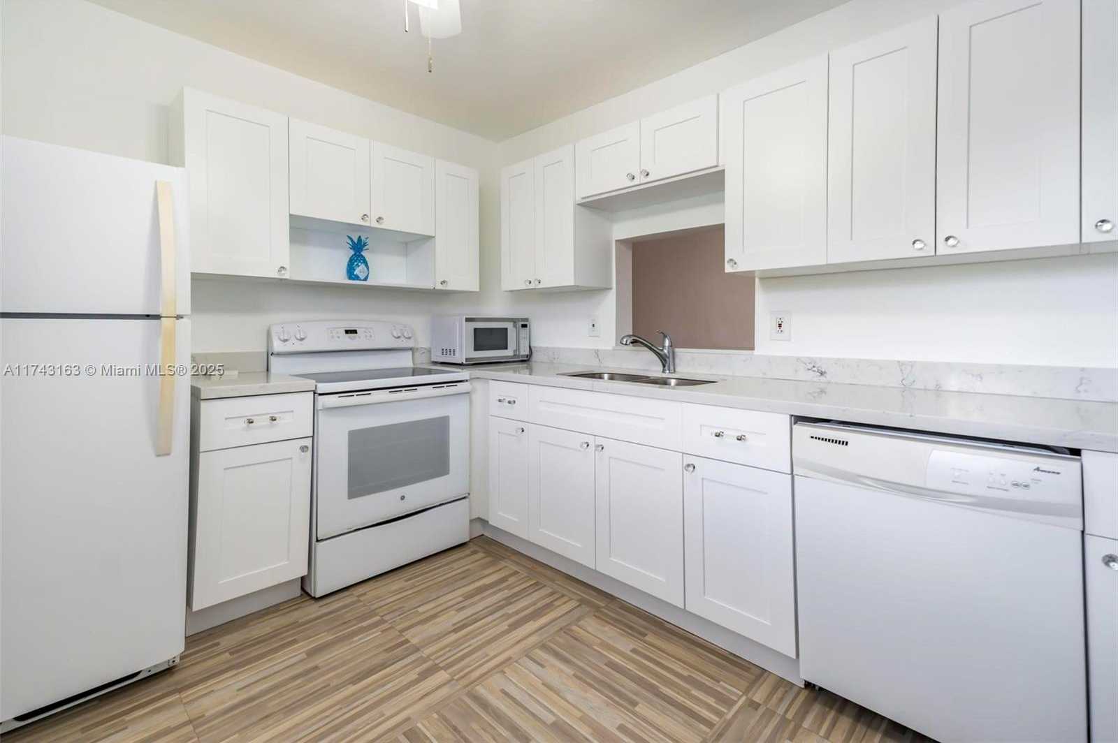 Small Image of 619 NORTH EAST 14TH AVE #202, Hallandale Beach Number 6