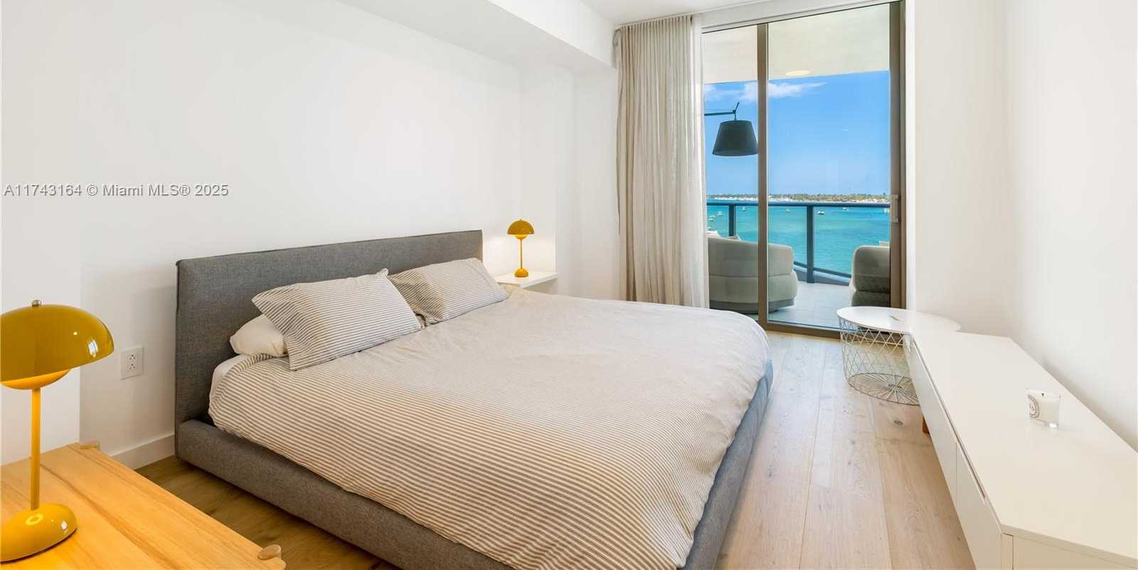 Small Image of 1135 103 ST #602, Bay Harbor Islands Number 18