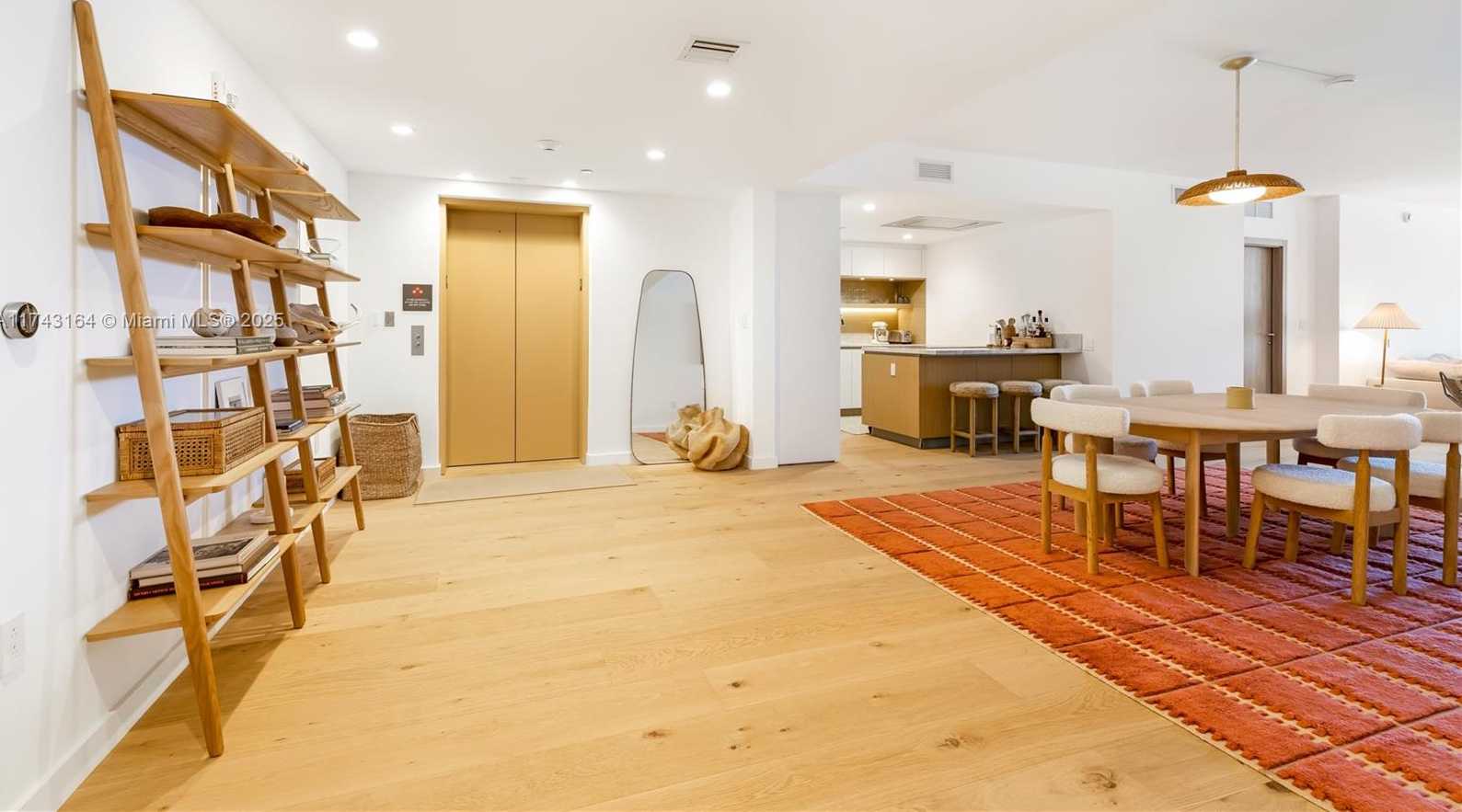 Small Image of 1135 103 ST #602, Bay Harbor Islands Number 9