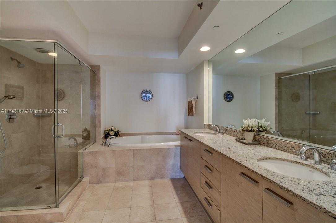 Small Image of 1830 SOUTH OCEAN DR #1708, Hallandale Beach Number 8