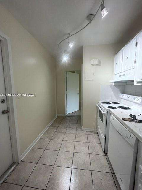 Small Image of 3109 OAKLAND SHORES DR #G212, Oakland Park Number 13