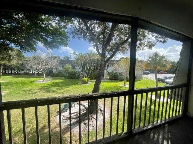 Small Image of 3109 OAKLAND SHORES DR #G212, Oakland Park Number 14